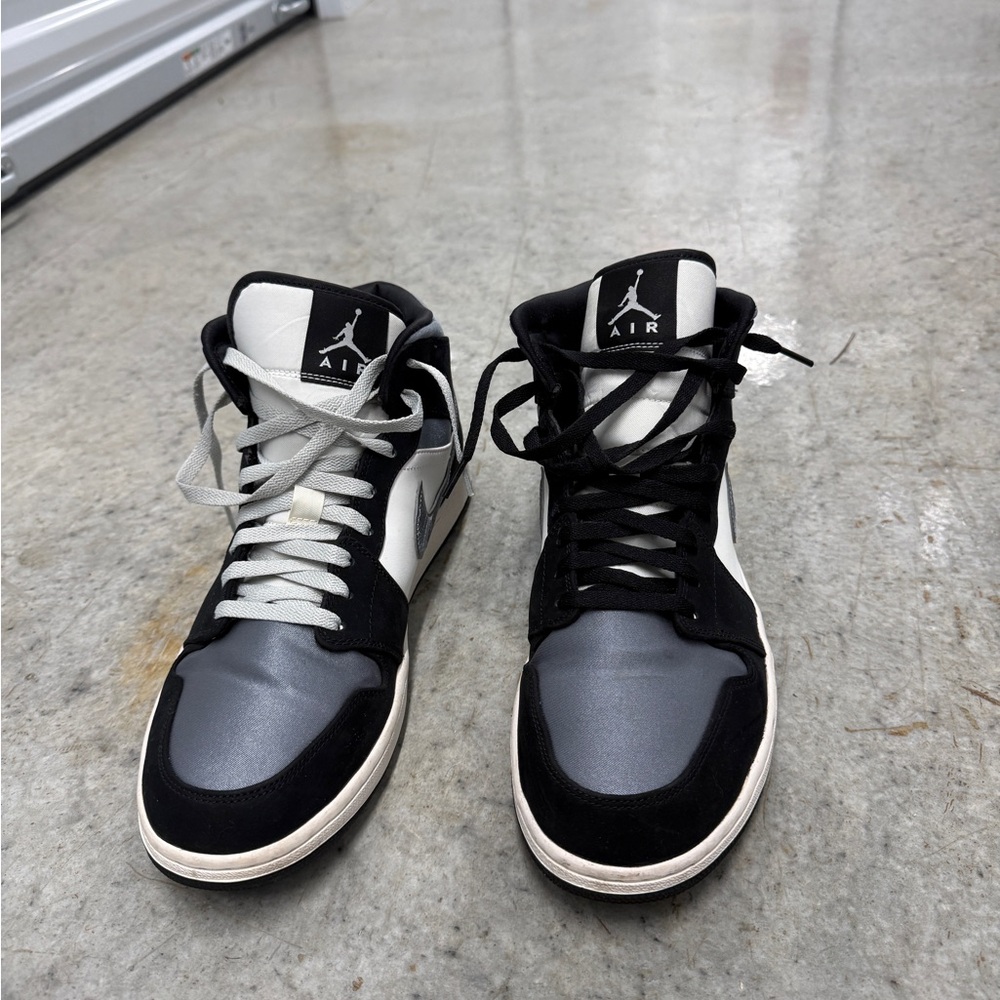 Jordan 1s Mid